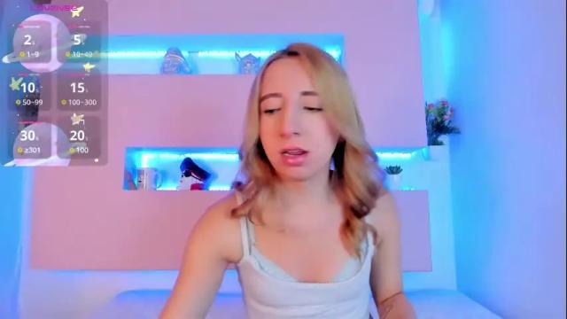 Image 4 of miiaa_doll Stream on Chaturbate on 1 month ago