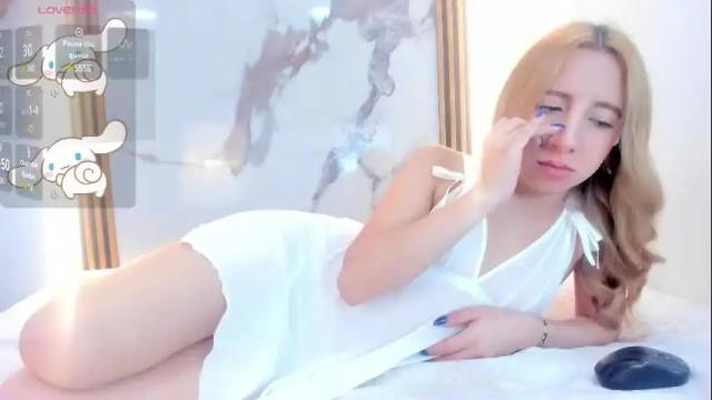 Image 8 of miiaa_doll Stream on Chaturbate on 28 days ago
