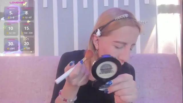 Image 10 of miiaa_doll Stream on Chaturbate on 11 days ago