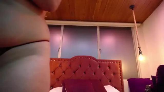 Image 6 of miiaa_mb Stream on Chaturbate on 18 months ago