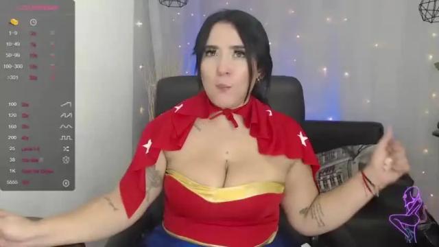 Image 8 of miiaqueenn Stream on Chaturbate on 19 months ago
