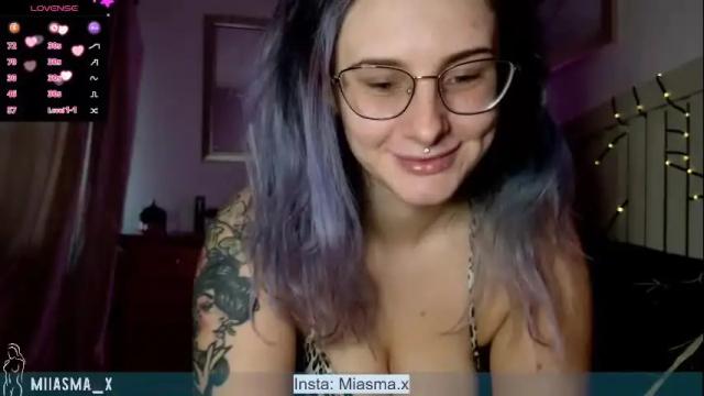 Thumbnail 1, miiasma_xx's Stream at Chaturbate, 2 months ago