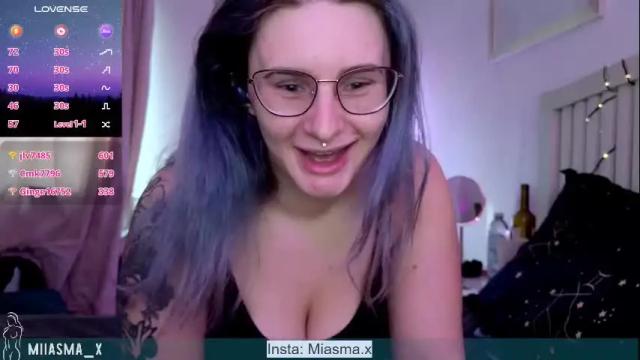 Image 3 of miiasma_xx Stream on Chaturbate on 2 months ago
