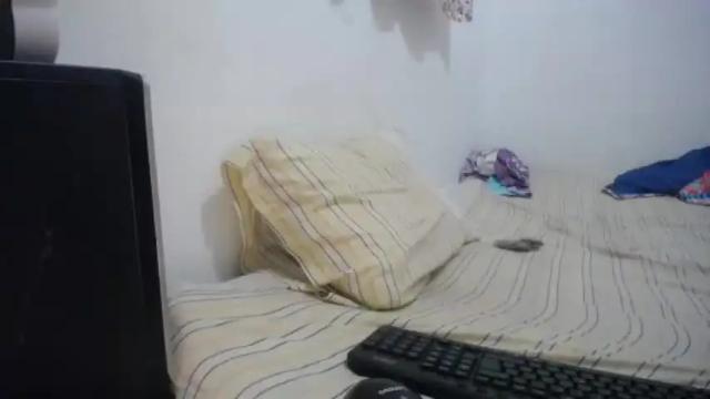 Image 3 of miiawhithee Stream on Chaturbate on 13 months ago