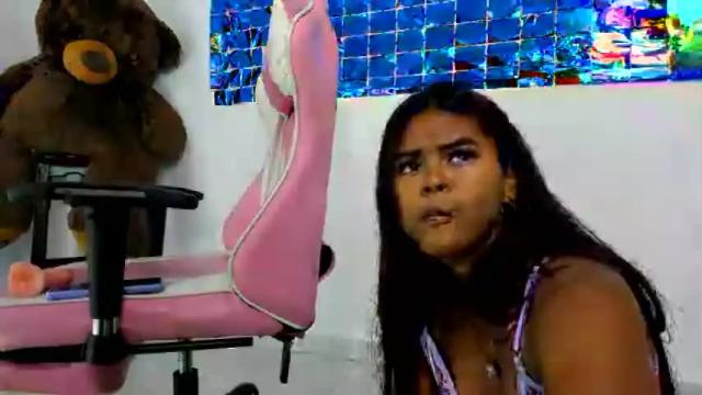 Image 10 of miichelle_evanss Stream on Chaturbate on 17 months ago