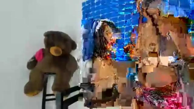 Image 7 of miichelle_evanss Stream on Chaturbate on 17 months ago