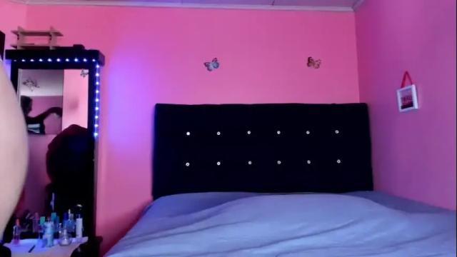 Image 2 of miis_sarah Stream on Chaturbate on 12 days ago