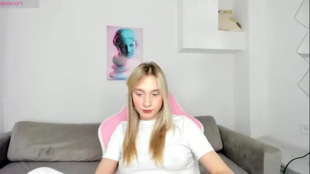 Image 2 of miissdreamliissa Stream on Chaturbate on 18 days ago
