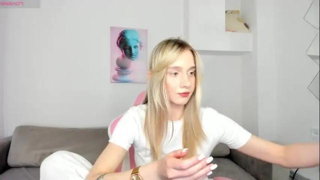 Image 6 of miissdreamliissa Stream on Chaturbate on 18 days ago