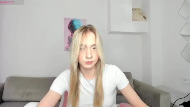 Image 6 of miissdreamliissa Stream on Chaturbate on 12 days ago