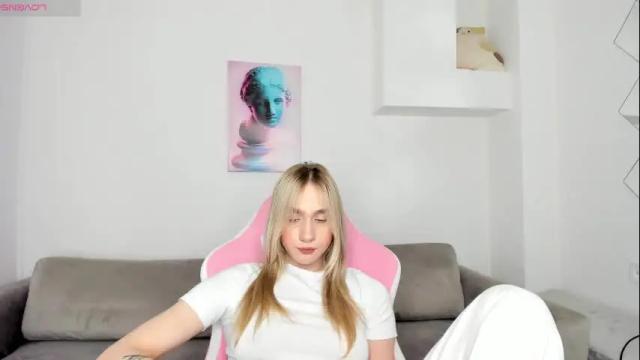 Image 12 of miissdreamliissa Stream on Chaturbate on 9 days ago