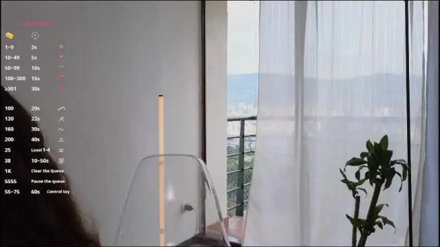 Image 2 of miissjulia Stream on Chaturbate on 1 month ago