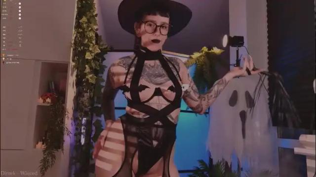 Image 10 of mika_moon_ Stream on Chaturbate on 2 months ago