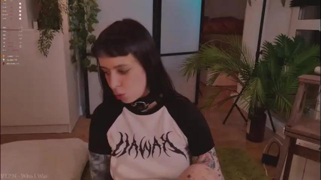 Image 2 of mika_moon_ Stream on Chaturbate on 2 months ago