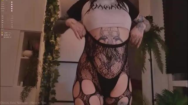 Image 3 of mika_moon_ Stream on Chaturbate on 2 months ago