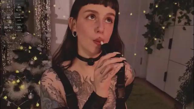 Image 8 of mika_moon_ Stream on Chaturbate on 29 days ago