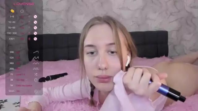 Image 12 of mika_ray Stream on Chaturbate on 14 months ago
