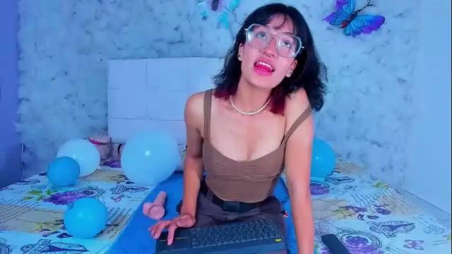 Image 3 of mikaela_fisher Stream on Chaturbate on 21 months ago