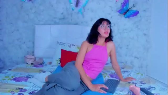 Image 6 of mikaela_fisher Stream on Chaturbate on 21 months ago