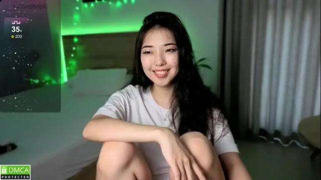 Image 2 of mikakimura Stream on Chaturbate on 4 days ago