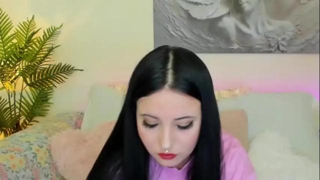 Image 6 of mikavia Stream on Chaturbate on 18 days ago