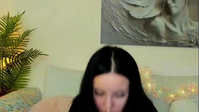 Image 12 of mikavia Stream on Chaturbate on 15 days ago