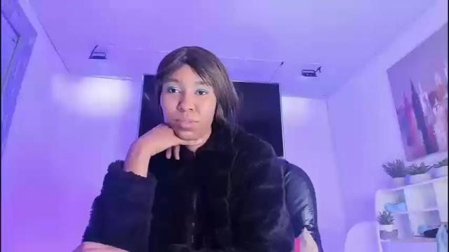 Image 3 of mikeyla_russo_ Stream on Chaturbate on 1 month ago