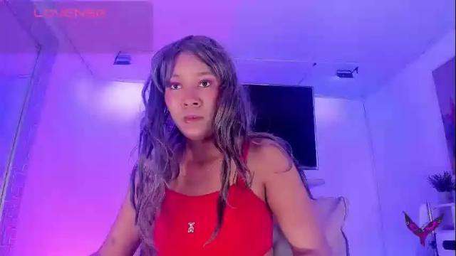 Image 4 of mikeyla_russo_ Stream on Chaturbate on 1 month ago