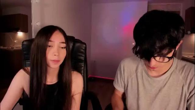 Image 12 of mikeyvioleta Stream on Chaturbate on 2 months ago