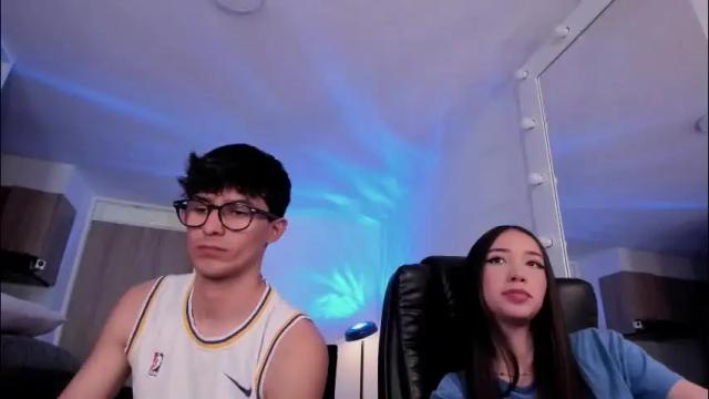 Image 11 of mikeyvioleta Stream on Chaturbate on 1 day ago