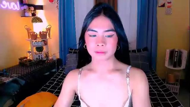 Image 6 of mikhaylaanderson Stream on Chaturbate on 1 month ago