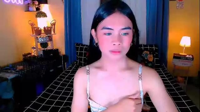 Image 3 of mikhaylaanderson Stream on Chaturbate on 1 month ago