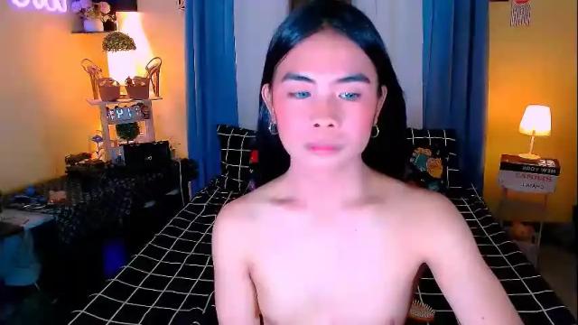 Image 6 of mikhaylaanderson Stream on Chaturbate on 1 month ago
