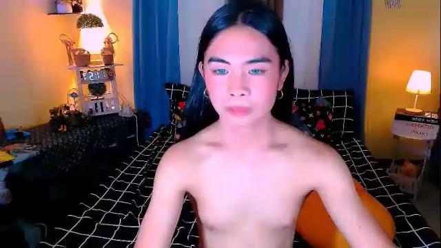 Image 2 of mikhaylaanderson Stream on Chaturbate on 1 month ago