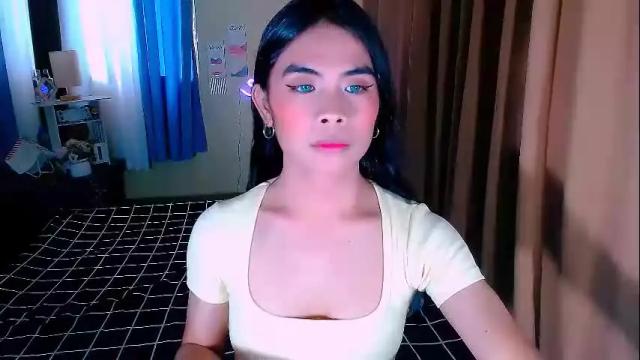 Image 11 of mikhaylaanderson Stream on Chaturbate on 6 days ago