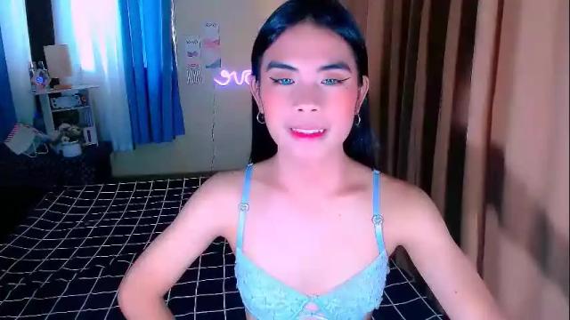 Image 3 of mikhaylaanderson Stream on Chaturbate on 6 days ago