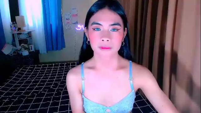 Image 4 of mikhaylaanderson Stream on Chaturbate on 6 days ago