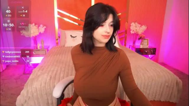Image 11 of mikiikiwi Stream on Chaturbate on 2 months ago