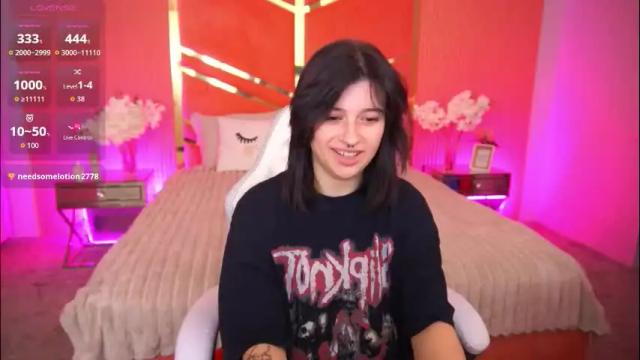 Thumbnail 2, mikiikiwi's Stream at Chaturbate, 2 months ago