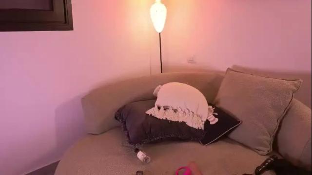 Image 6 of mikky50 Stream on Chaturbate on 28 days ago