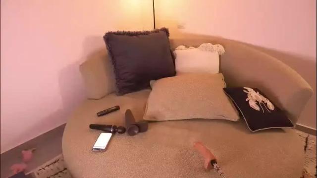 Image 3 of mikky50 Stream on Chaturbate on 1 month ago