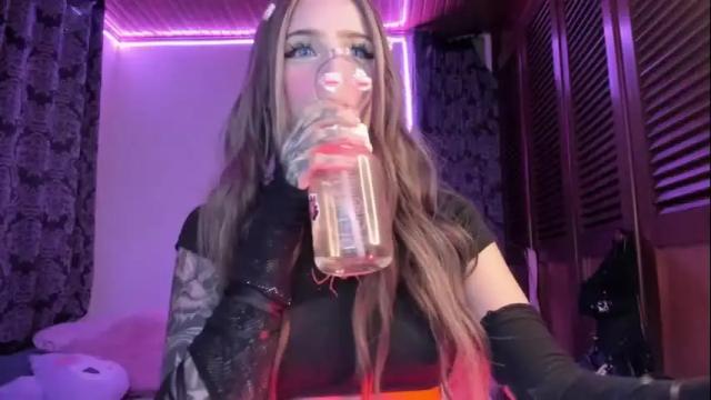 Image 10 of mikusitq_ Stream on Chaturbate on 2 months ago