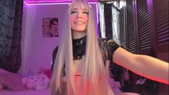 Image 2 of mikusitq_ Stream on Chaturbate on 2 months ago
