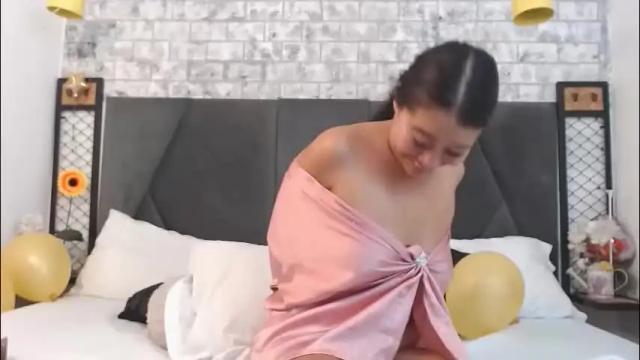 Image 7 of mila_adamss Stream on Chaturbate on 18 days ago