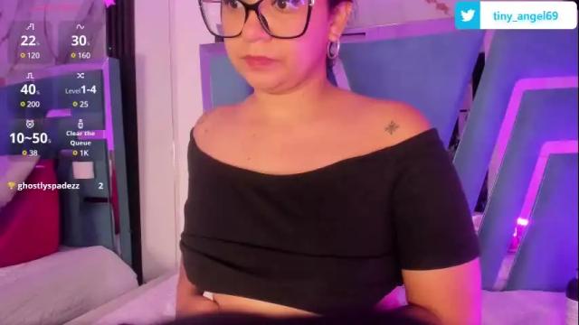 Image 4 of mila_clum Stream on Chaturbate on 1 month ago