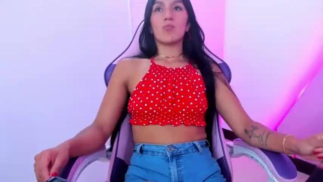 Image 2 of mila_connore Stream on Chaturbate on 20 months ago