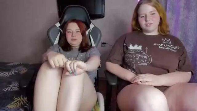 Image 3 of mila_foxxxy Stream on Chaturbate on 13 months ago