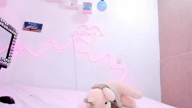 Image 6 of mila_hormyi Stream on Chaturbate on 16 months ago