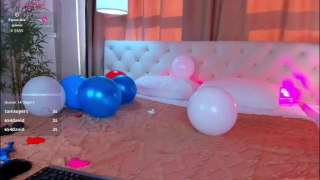 Image 10 of mila_kinor Stream on Chaturbate on 29 days ago