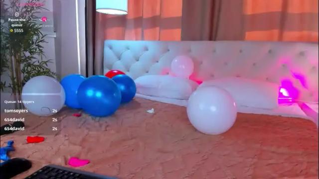 Image 12 of mila_kinor Stream on Chaturbate on 29 days ago